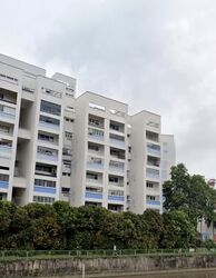 Blk 105 Jalan Rajah (Toa Payoh), HDB Executive #528002701